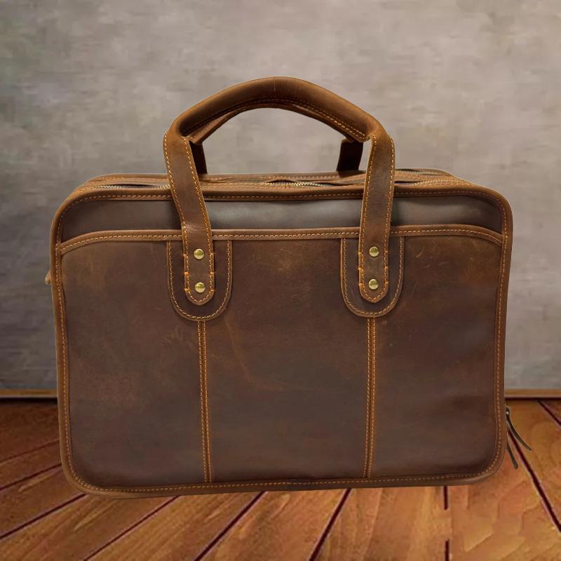 Multi Functional Briefcase with A Sense of Luxury, Retro Style, Large Capacity, and Multiple Compartments for Business Commuting
Multi Functional Briefcase with A Sense of Luxury, Retro Style, Large Capacity, and Multiple Compartments for Business Commuting