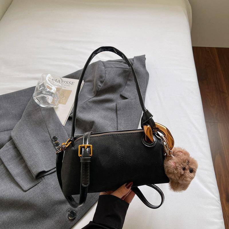Retro Suede Bag Women With High-quality Portable Cylinder Simple All-matching Cross-body 23x10x11 single package чорний
Retro Suede Bag Women With High-quality Portable Cylinder Simple All-matching Cross-body 23x10x11 single package чорний