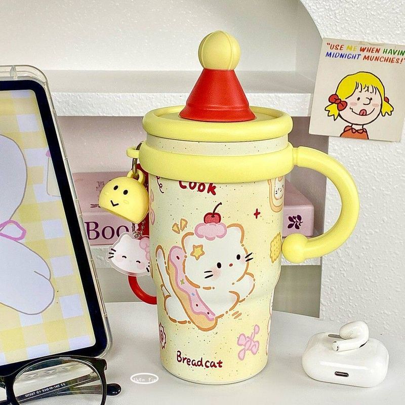 Cartoon Large-Capacity Thermos Cup with High Aesthetic Value, New Model 20258, for Girls, Office Use, with Handle and Straw, Stainless Steel Cup Yellow - Donut Cat 600ml Bottle (No Charm)
Cartoon Large-Capacity Thermos Cup with High Aesthetic Value, New Model 20258, for Girls, Office Use, with Handle and Straw, Stainless Steel Cup Yellow - Donut Cat 600ml Bottle (No Charm)