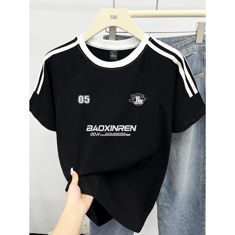 Women s Summer 2024 Oversized Cotton T-Shirt - Three-Stripe, Letter Print, Short Sleeve Medium темно-синього кольору
Women s Summer 2024 Oversized Cotton T-Shirt - Three-Stripe, Letter Print, Short Sleeve Medium темно-синього кольору