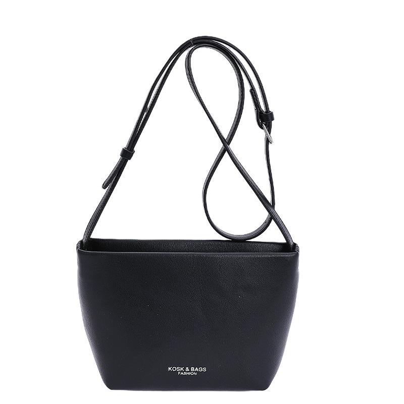 Корейская версия сумки-багета большой вместимости, женская, новая модная в 2025 году, простая плечевая, портативная сумка для поездок на работу
Корейская версия сумки-багета большой вместимости, женская, новая модная в 2025 году, простая плечевая, портативная сумка для поездок на работу