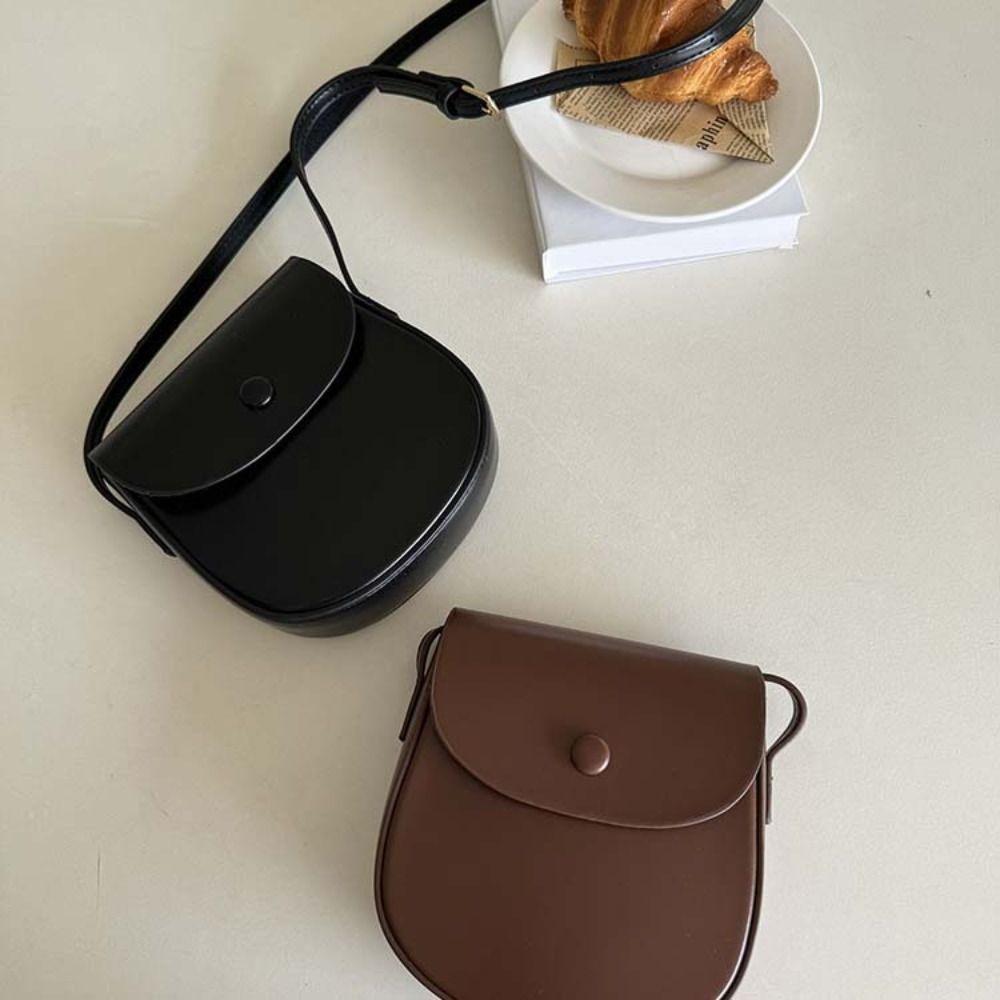 French Style Underarm Bag PU Leather Versatile Saddle Bag Retro Retro Shoulder Bag Outdoor чёрный
French Style Underarm Bag PU Leather Versatile Saddle Bag Retro Retro Shoulder Bag Outdoor чёрный