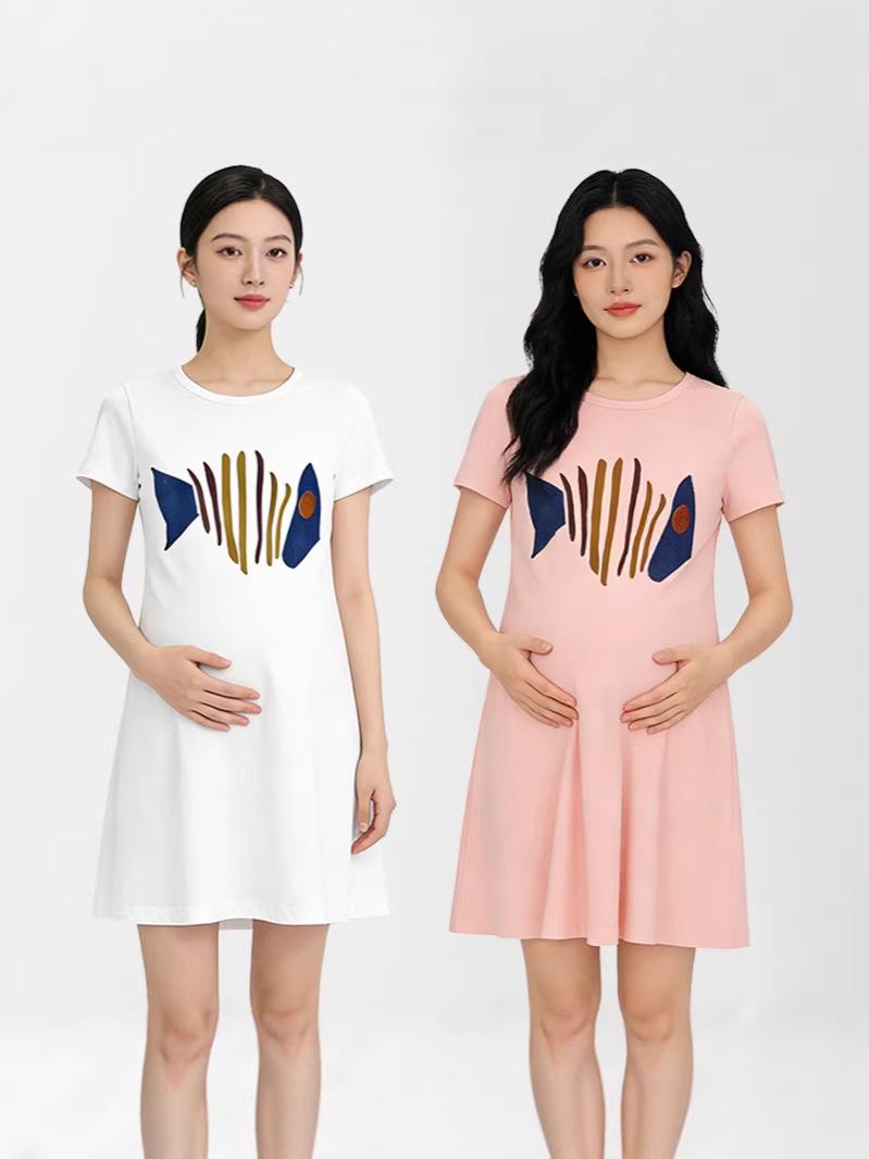 Women s Comfortable Mid-Length Maternity Dress - Short-Sleeve, Loose-Fit for Summer 3XL розовый
Women s Comfortable Mid-Length Maternity Dress - Short-Sleeve, Loose-Fit for Summer 3XL розовый