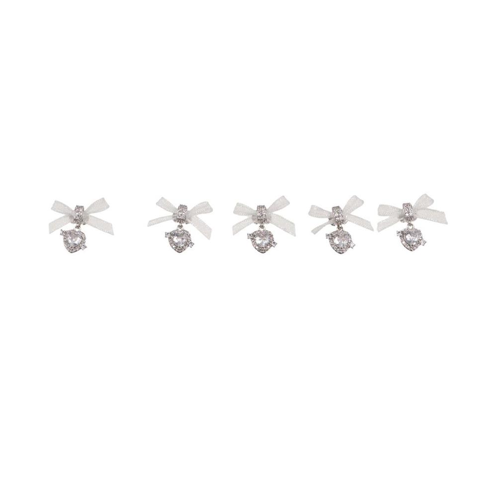 1 PCS Organza Bow Heart Zircon Pendant Nail Charms Exquisite Lace Bow Love Nail Decorations Women білий
1 PCS Organza Bow Heart Zircon Pendant Nail Charms Exquisite Lace Bow Love Nail Decorations Women білий