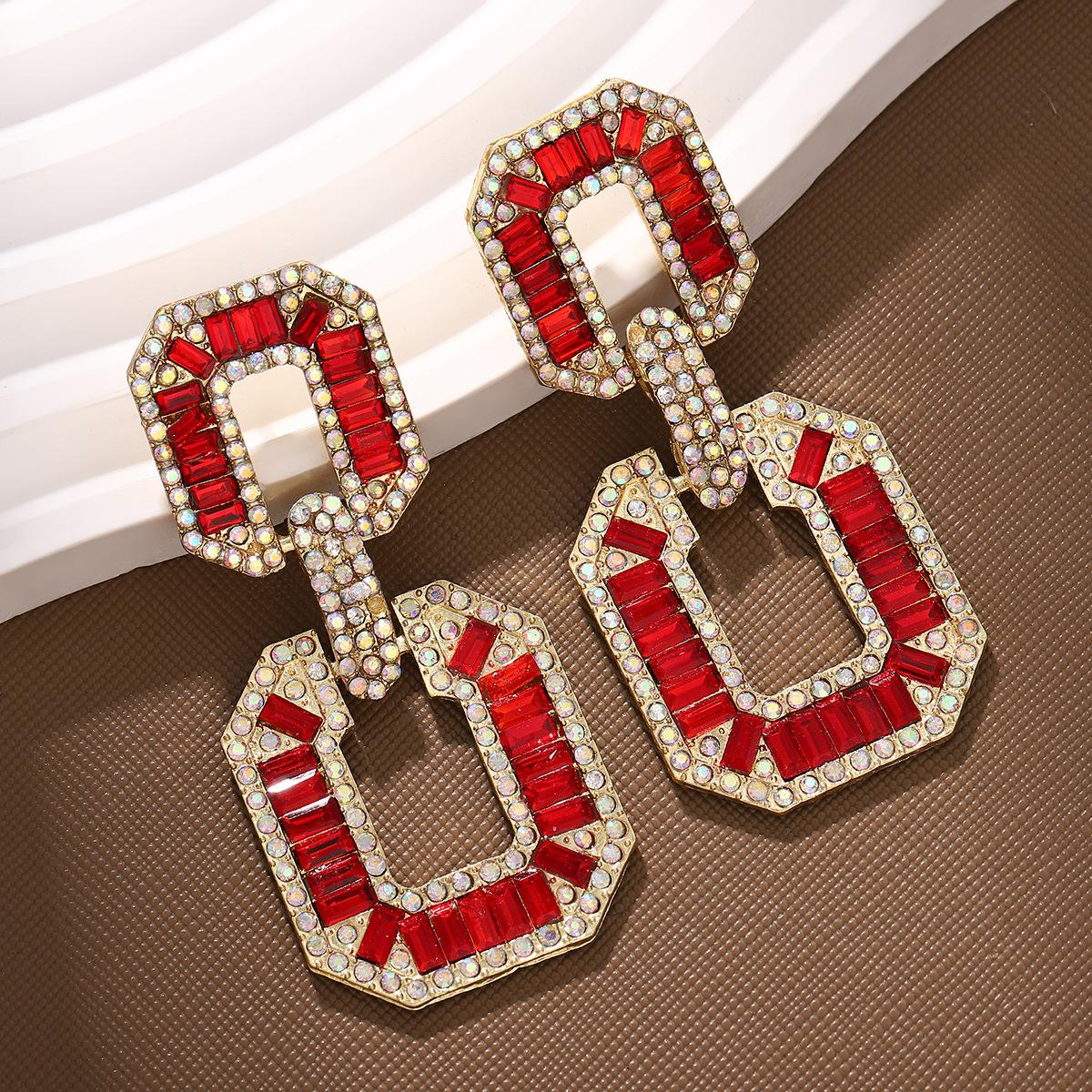 Luxury Exaggerated Geometric Square Colored Zircon Chain Earrings Fashionable Personalized Statement Ear Jewelry For Women красный
Luxury Exaggerated Geometric Square Colored Zircon Chain Earrings Fashionable Personalized Statement Ear Jewelry For Women красный