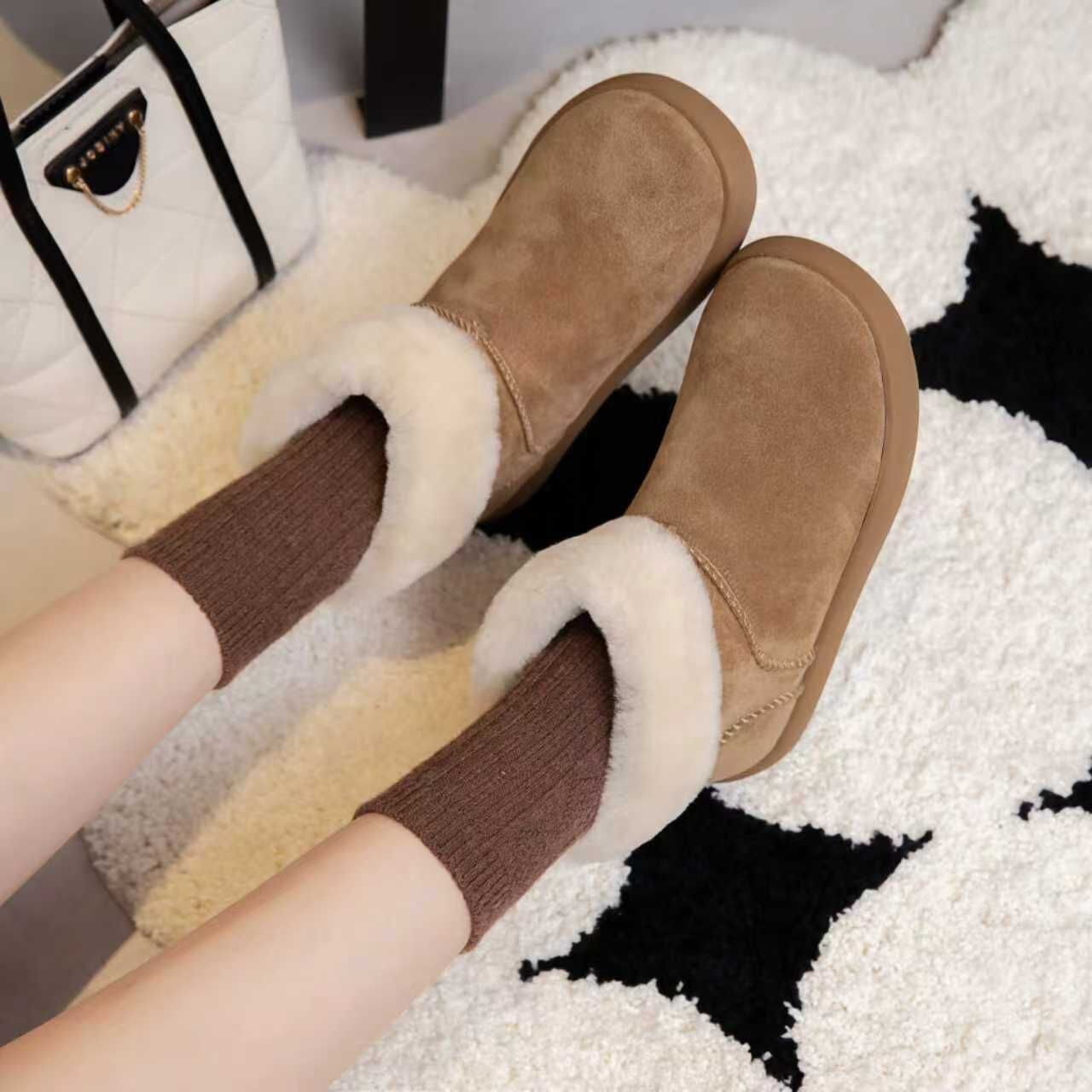 Модные зимние ботинки женские повседневные короткие ботинки 2025 зима женская обувь новые хлопковые ботинки зимние ботинки женские женские 40
Модные зимние ботинки женские повседневные короткие ботинки 2025 зима женская обувь новые хлопковые ботинки зимние ботинки женские женские 40