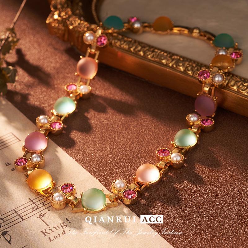 Elegant French Sweet Style Turtle Zircon Necklace for Women - Fashionable Clavicle Chain
Elegant French Sweet Style Turtle Zircon Necklace for Women - Fashionable Clavicle Chain