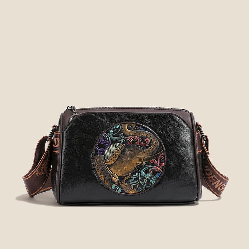 High-end retro Chinese style women s bag mother bag 2025 new middle-aged and elderly pillow bag wide shoulder strap single shoulder messenger bag чёрный
High-end retro Chinese style women s bag mother bag 2025 new middle-aged and elderly pillow bag wide shoulder strap single shoulder messenger bag чёрный