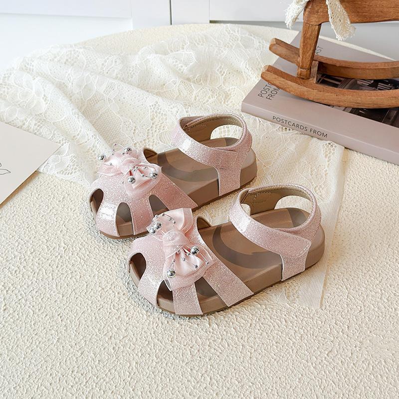 Girls New Style Head-covering Sandals, Soft-soled Baby Walking Shoes 26 рожевий
Girls New Style Head-covering Sandals, Soft-soled Baby Walking Shoes 26 рожевий