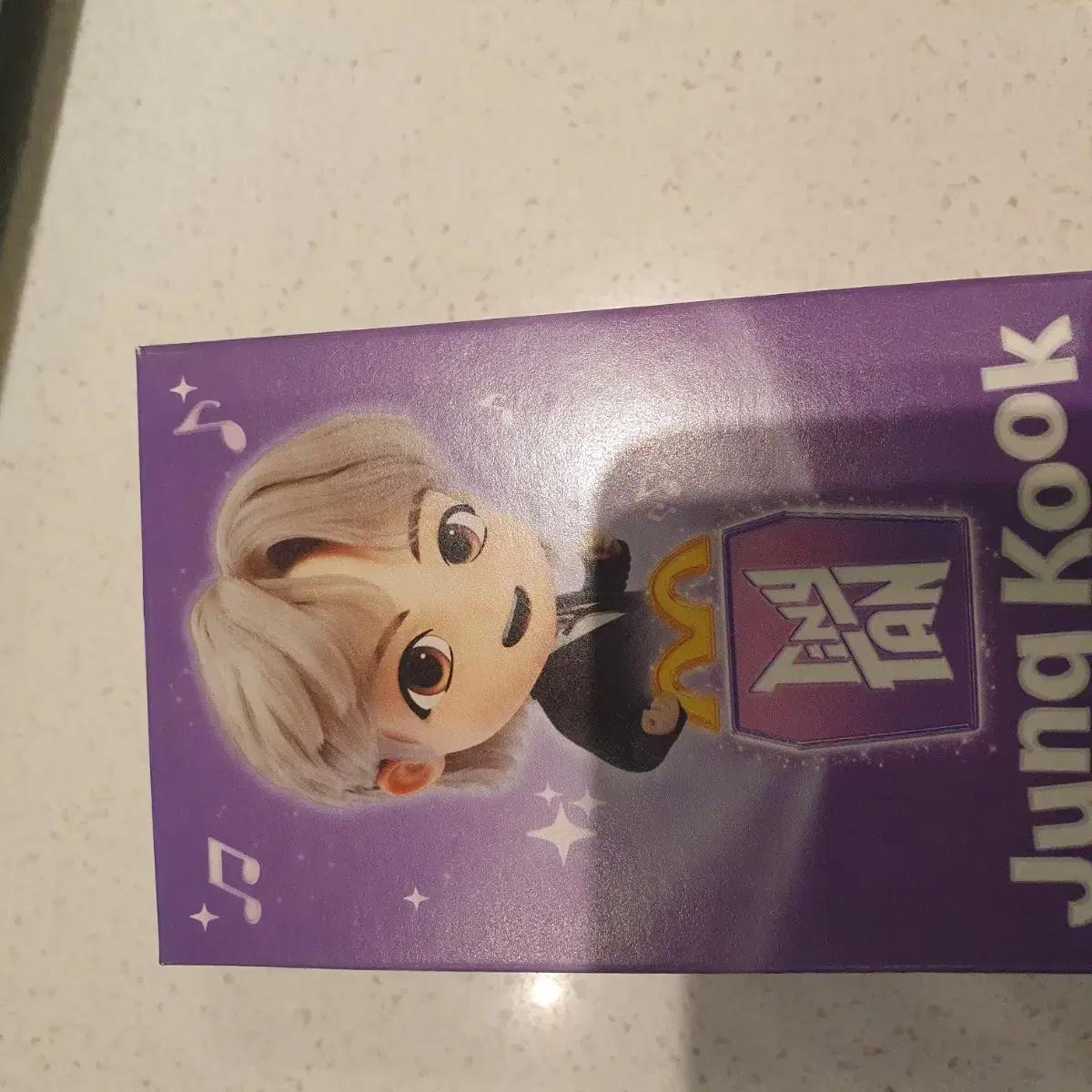 Макдональдс Хэппи Мил Фигурка BTS Чонгук
Макдональдс Хэппи Мил Фигурка BTS Чонгук