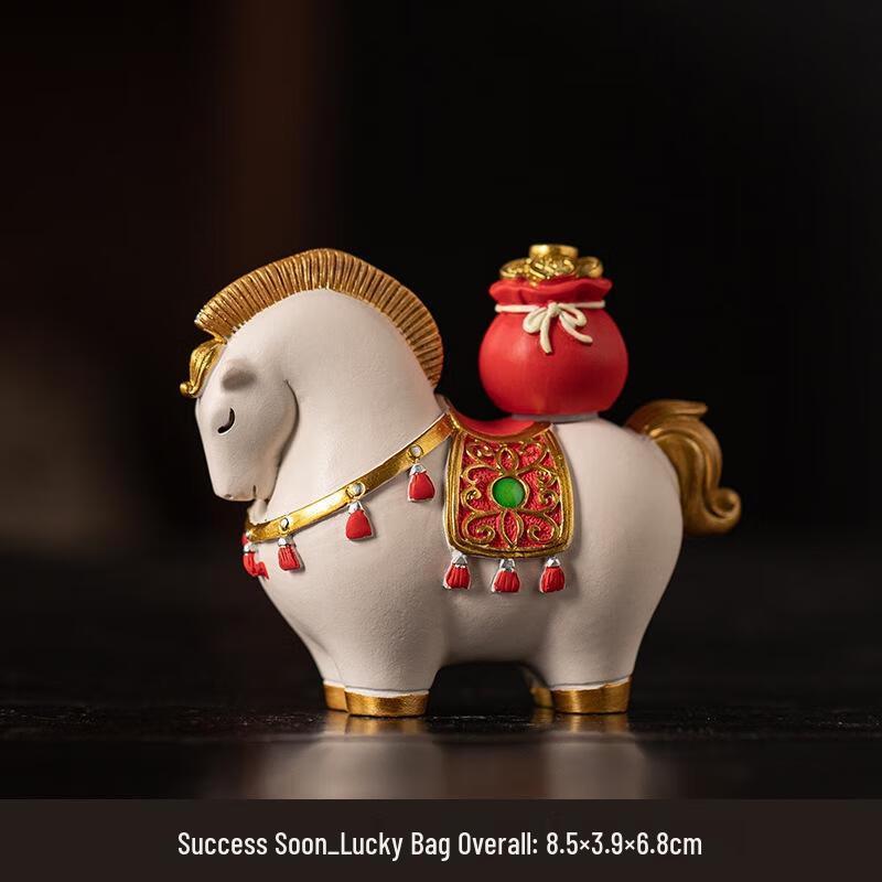 JINGRUIXIANG Guochao Rotating Tang Horse Wealth Figurine
JINGRUIXIANG Guochao Rotating Tang Horse Wealth Figurine