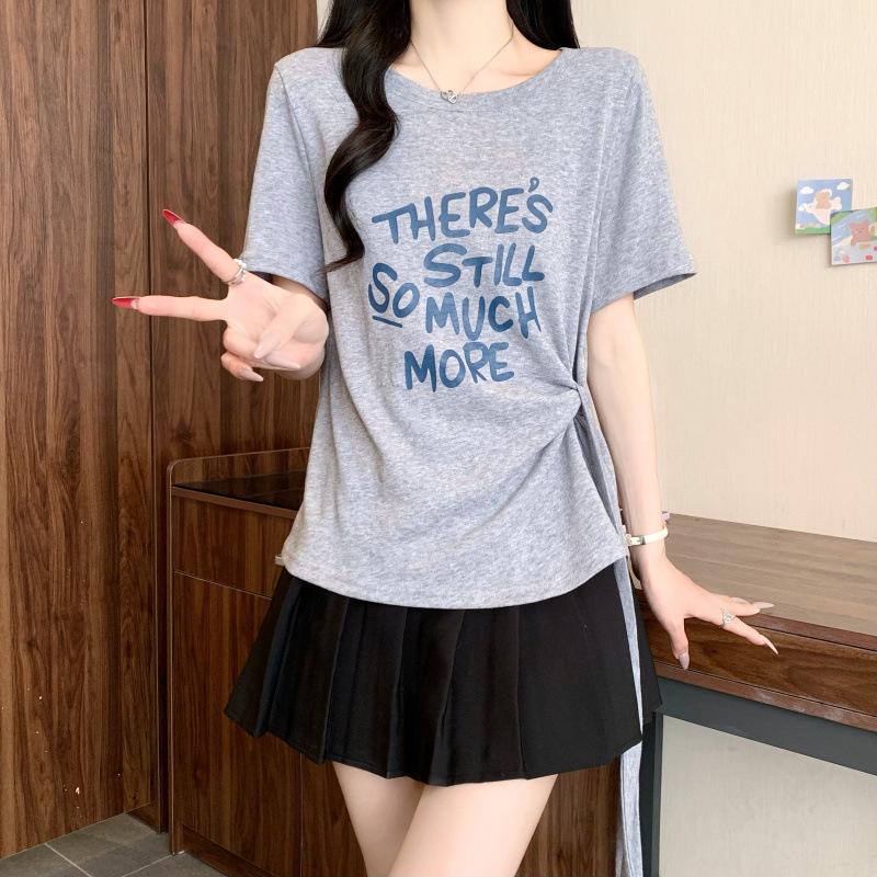 Plus Size Tie-Up Waist Letter Print T-shirt - Round Neck, Short Sleeve, Regular Fit. Plus 4XL сірий колір
Plus Size Tie-Up Waist Letter Print T-shirt - Round Neck, Short Sleeve, Regular Fit. Plus 4XL сірий колір
