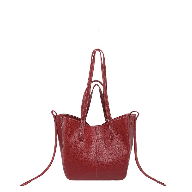 Trend lychee pattern tote bag women s spring texture large capacity commuting shoulder messenger bag червоний
Trend lychee pattern tote bag women s spring texture large capacity commuting shoulder messenger bag червоний