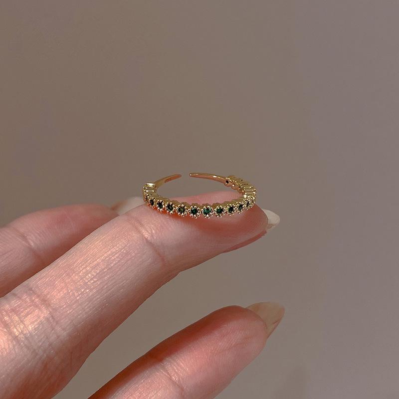 Зеленый циркон, дизайн змеи, роскошное наборное кольцо Adjustable Open Size
Зеленый циркон, дизайн змеи, роскошное наборное кольцо Adjustable Open Size