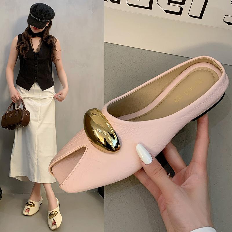 Niche summer new fashionable metal buckle imitation leather slippers women s flat bottom sexy fish mouth open-toed sandals 35
Niche summer new fashionable metal buckle imitation leather slippers women s flat bottom sexy fish mouth open-toed sandals 35