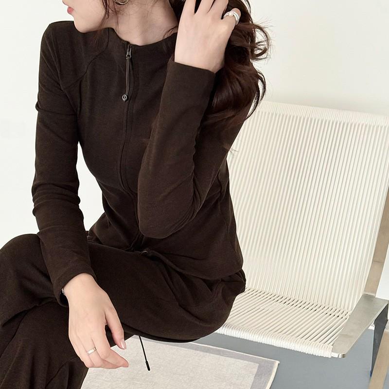 2025 Autumn-Winter Women s Plus Velvet Zip-Up Two-Piece Set - Slimming Fashion Stand Collar Large
2025 Autumn-Winter Women s Plus Velvet Zip-Up Two-Piece Set - Slimming Fashion Stand Collar Large