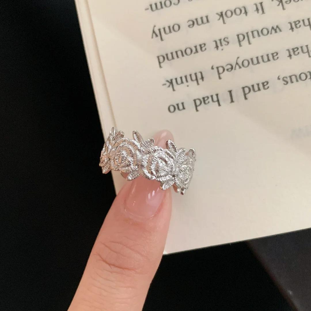 European High-End Kaleidoscope Ferris Wheel Glacier Rose Ring Adjustable
European High-End Kaleidoscope Ferris Wheel Glacier Rose Ring Adjustable