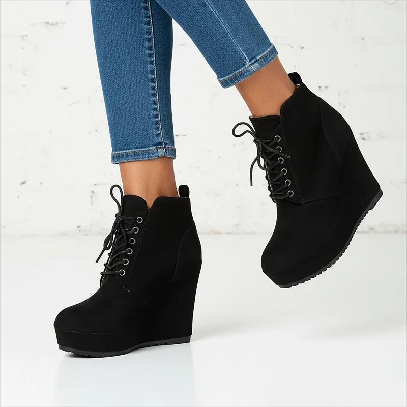 Оригинальные ботильоны на высоком каблуке-клине, осенне-зимние, больших размеров, средней высоты, челси, удобные модные ботинки 43
Оригинальные ботильоны на высоком каблуке-клине, осенне-зимние, больших размеров, средней высоты, челси, удобные модные ботинки 43