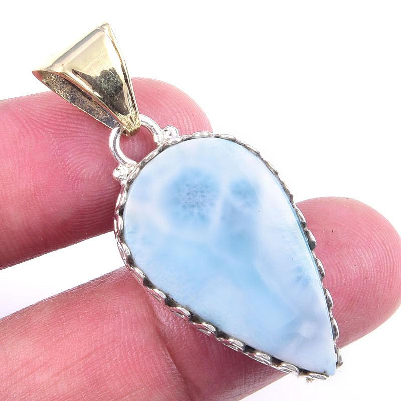 Подвеска из стерлингового серебра 925 пробы с драгоценным камнем Natural Republic Larimar 1,75 W4I61
Подвеска из стерлингового серебра 925 пробы с драгоценным камнем Natural Republic Larimar 1,75 W4I61