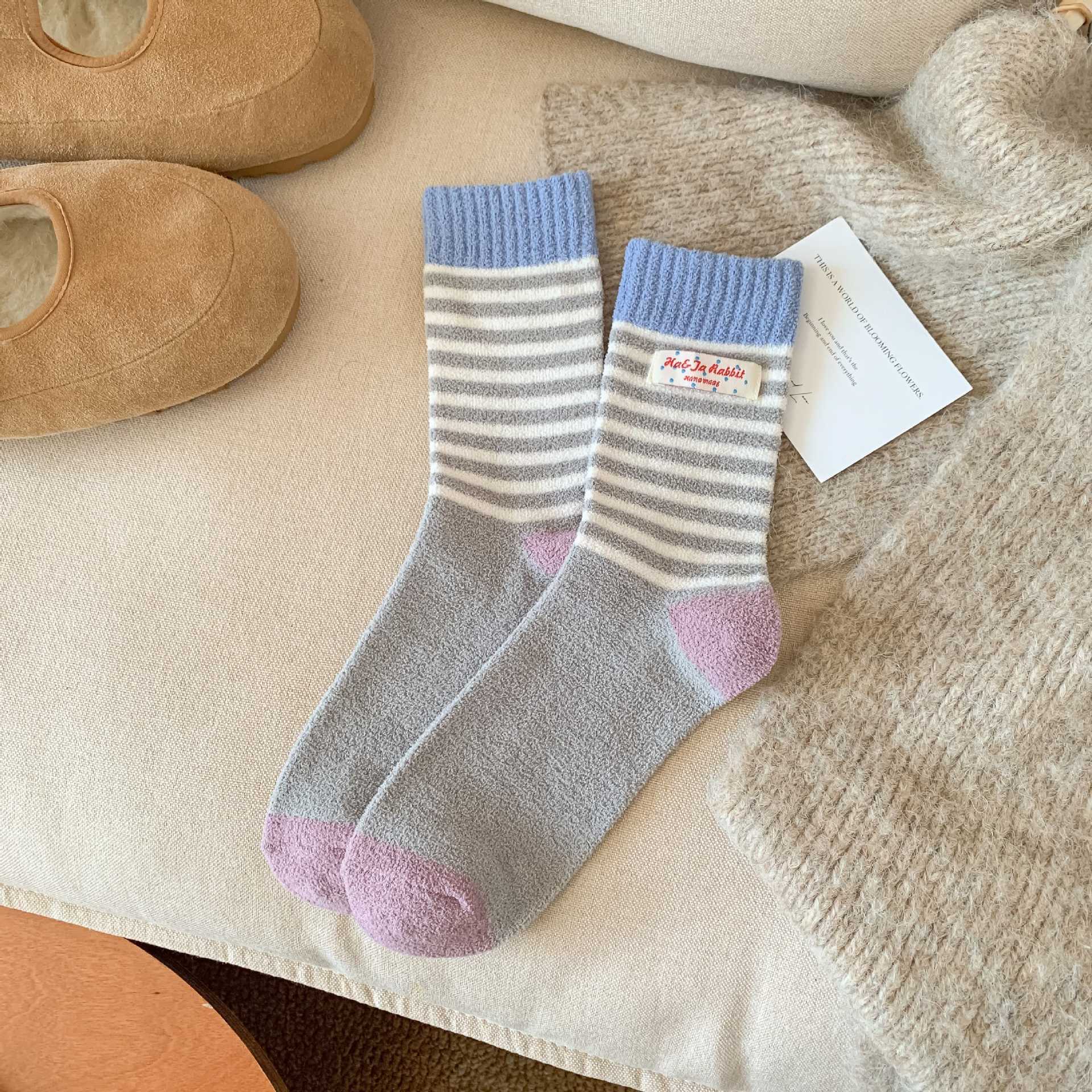 Milk Fleece Striped Cloth Label Socks Fleece Thickened Socks Medium Tube Socks Comfortable Home Socks With Snow Boots One size fits all
Milk Fleece Striped Cloth Label Socks Fleece Thickened Socks Medium Tube Socks Comfortable Home Socks With Snow Boots One size fits all