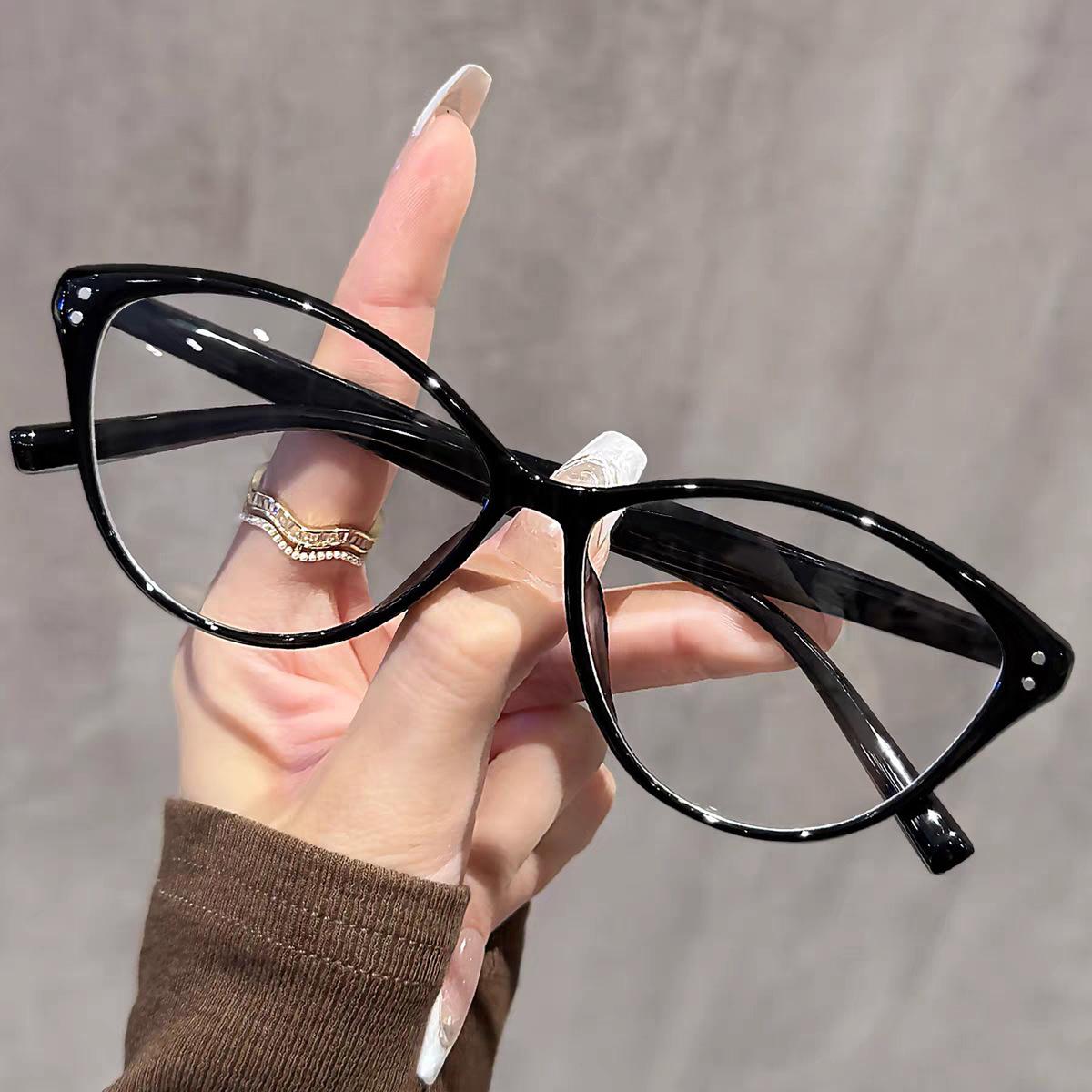 Latest High-end Cat Eye Look Youthful And Anti-blue Lightweight Reading Eyeglasses Stylish High-definition Ultra-light Floral Eyeglasses 8383 2
Latest High-end Cat Eye Look Youthful And Anti-blue Lightweight Reading Eyeglasses Stylish High-definition Ultra-light Floral Eyeglasses 8383 2