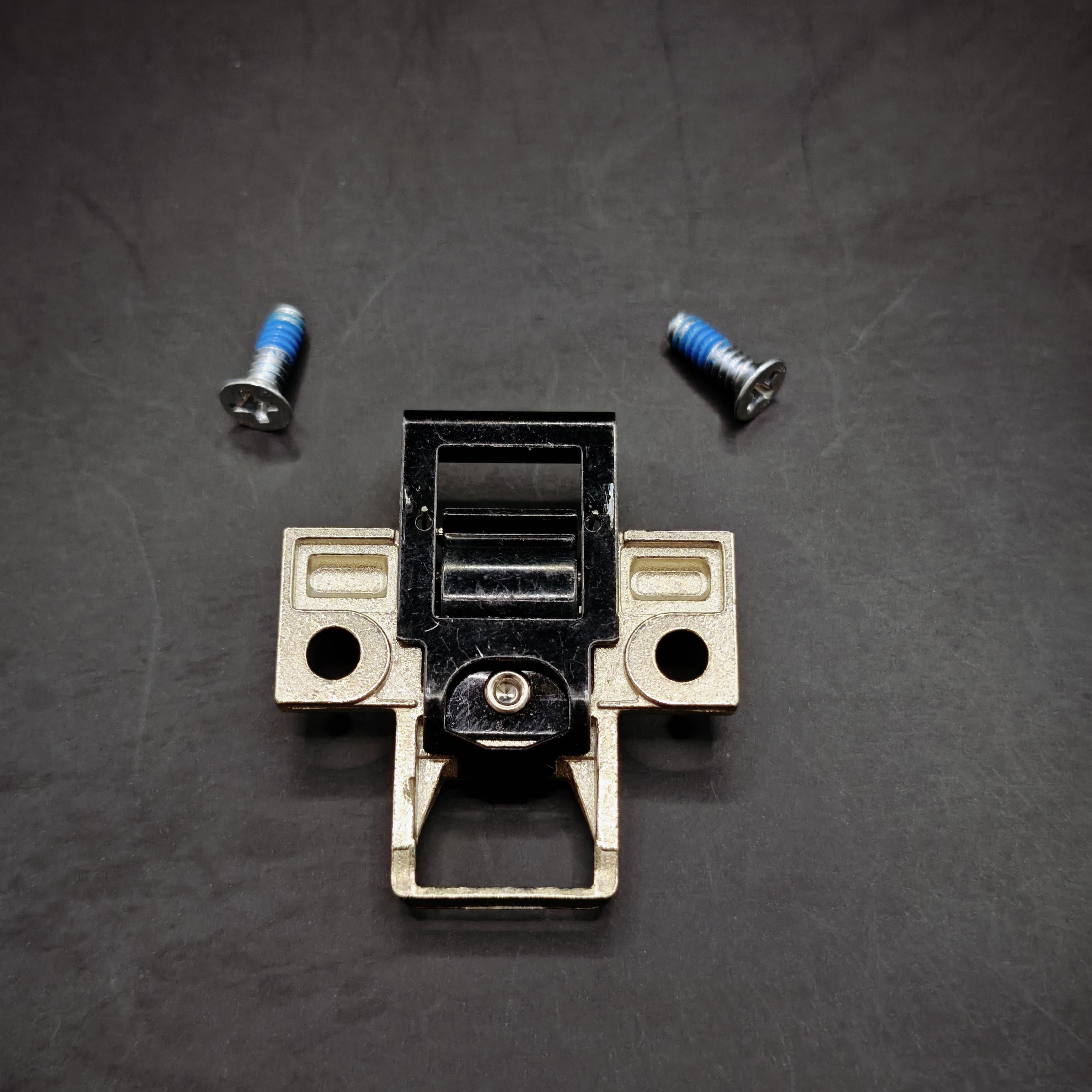 Blade Hinge & Latch Assembly Prewave Replacement For Andis Ceramic Advanced Detachable Blade Clipper (Model 21490)
Blade Hinge & Latch Assembly Prewave Replacement For Andis Ceramic Advanced Detachable Blade Clipper (Model 21490)