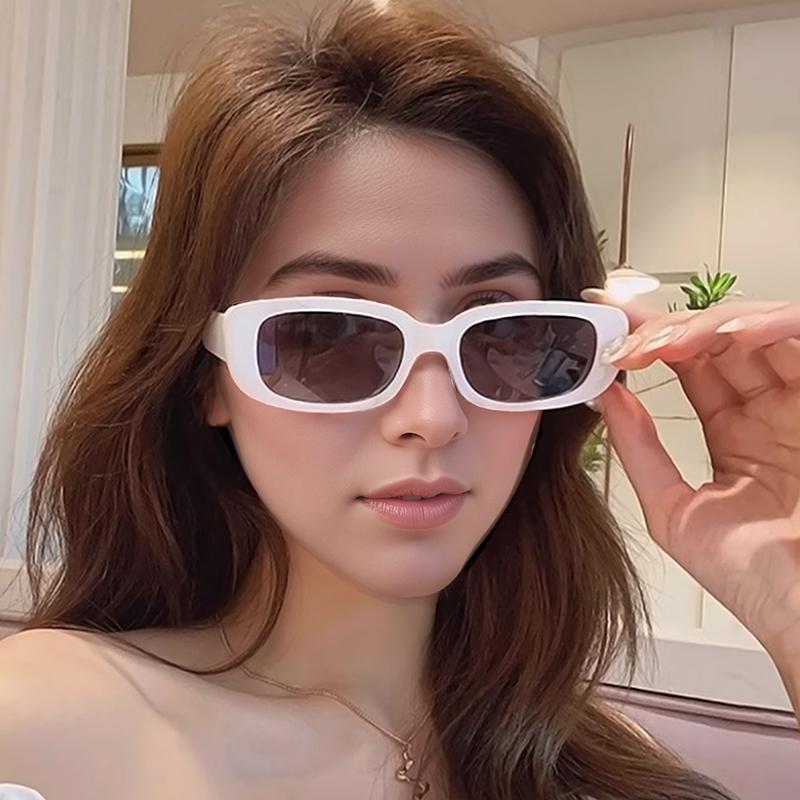 1Pc Sunglasses Party Retro Small Square Frame Sunglasses Riding Uv Protection Driving Plastic Sunglasses Outing Shades
1Pc Sunglasses Party Retro Small Square Frame Sunglasses Riding Uv Protection Driving Plastic Sunglasses Outing Shades