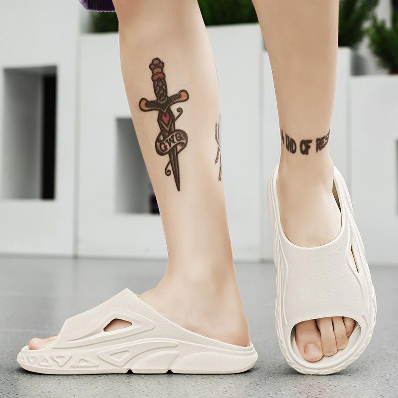 Domestic and foreign thick-soled men s slippers trend home sandals one-word lazy slippers 44-45
Domestic and foreign thick-soled men s slippers trend home sandals one-word lazy slippers 44-45