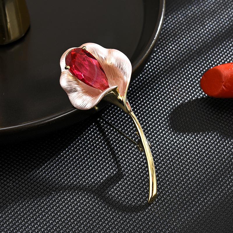 Enamel Colored Horseshoe Lotus Brooch Zircon Elegant Temperament Brooch Collar Pin Flower Clasp Female Brooch
Enamel Colored Horseshoe Lotus Brooch Zircon Elegant Temperament Brooch Collar Pin Flower Clasp Female Brooch