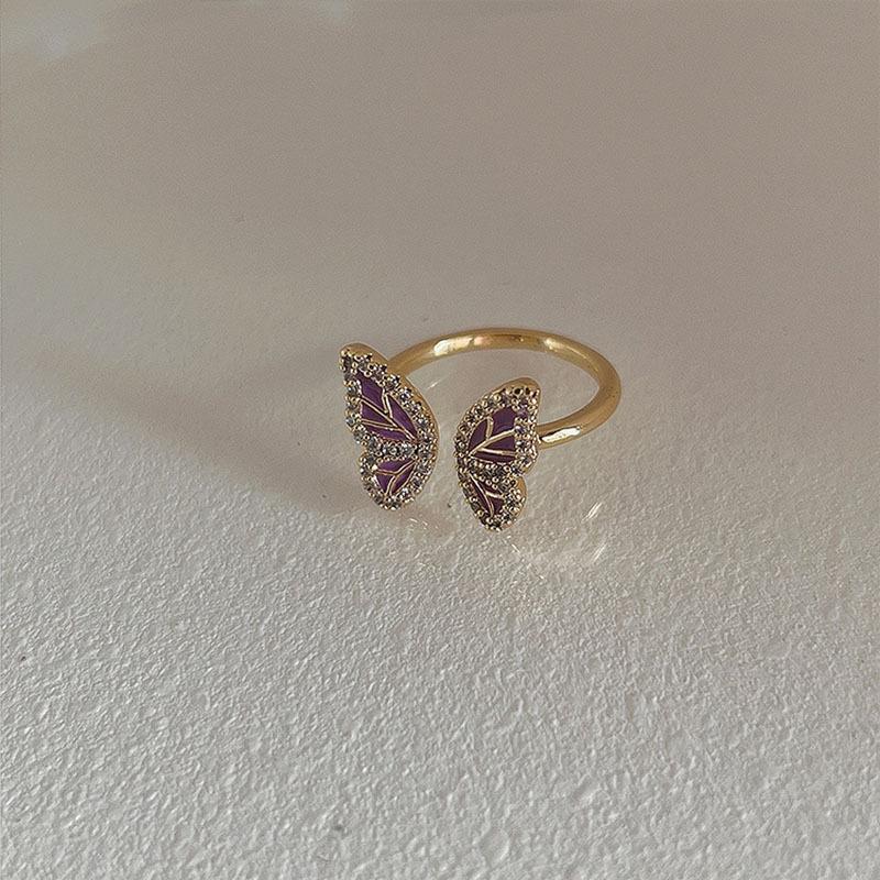 Корейский шик Вдохновленное кольцо-бабочка из перламутра для женщин с уникальной эстетикой J3307
Корейский шик Вдохновленное кольцо-бабочка из перламутра для женщин с уникальной эстетикой J3307