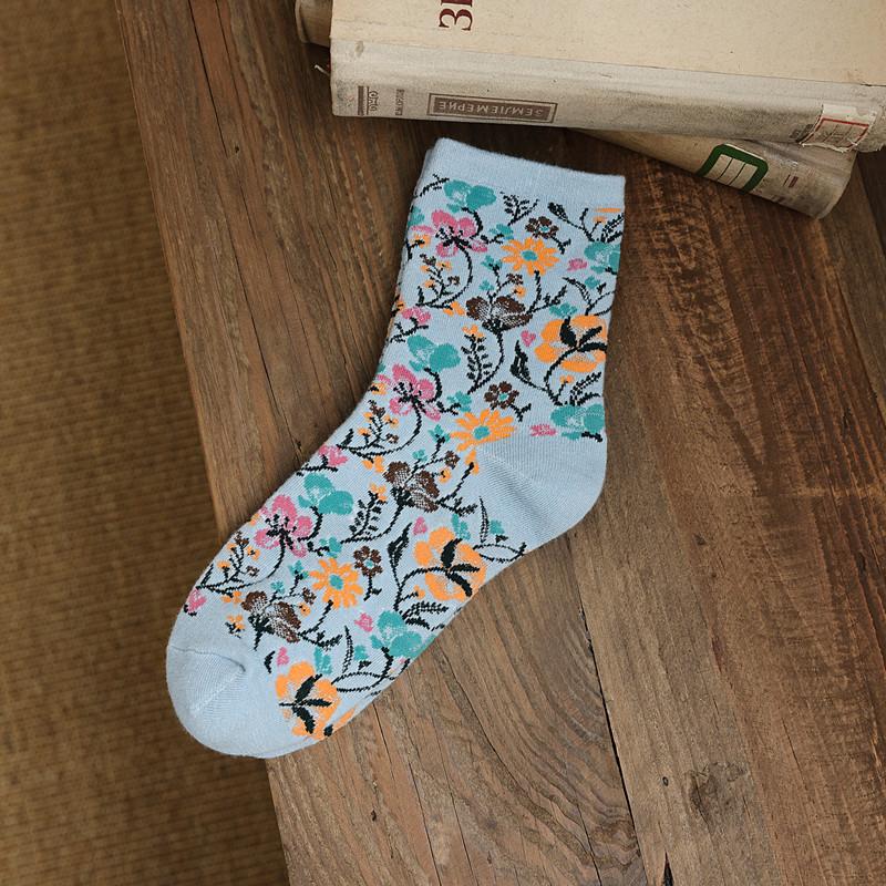 Autumn And Winter Jk Women S Socks Women S Floral Mid-Leg Socks Literary Flower Stockings Cotton Casual Socks небо синє кольору
Autumn And Winter Jk Women S Socks Women S Floral Mid-Leg Socks Literary Flower Stockings Cotton Casual Socks небо синє кольору
