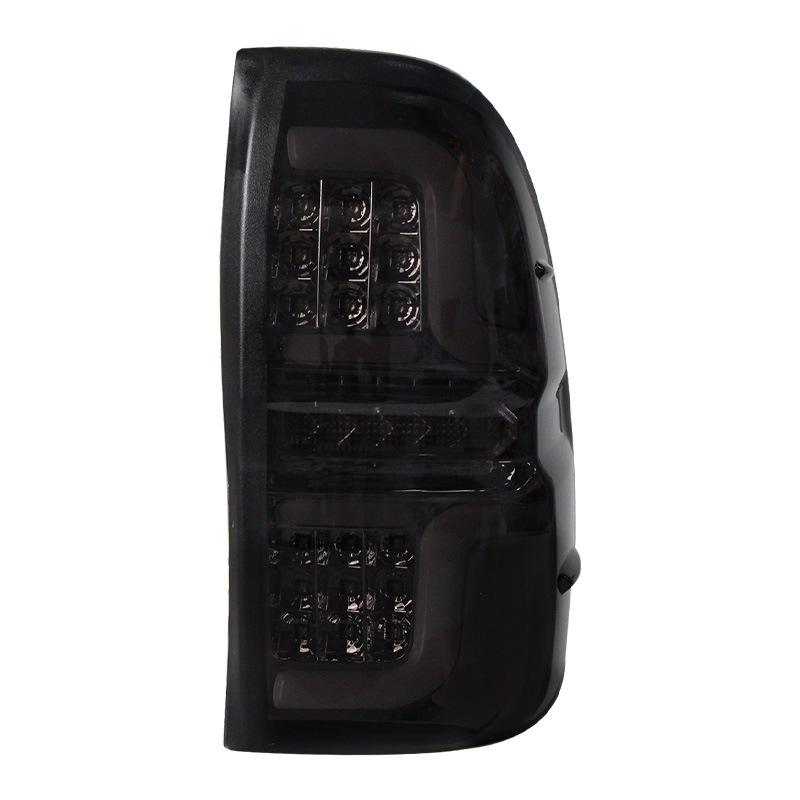 Светодиодный задний фонарь в сборе с дневным ходовым огнем для Hilux REVO (2015-2021 гг.)
Светодиодный задний фонарь в сборе с дневным ходовым огнем для Hilux REVO (2015-2021 гг.)