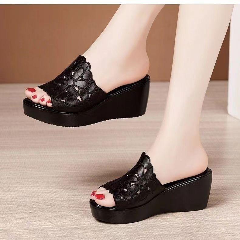 Casual spring and summer new solid color fashion outer wear hollow breathable onecharacter slope heel cool slippers 40 чорний
Casual spring and summer new solid color fashion outer wear hollow breathable onecharacter slope heel cool slippers 40 чорний