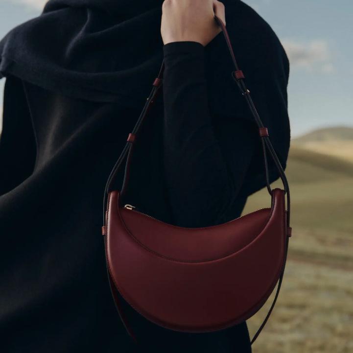 Crescent Bag, High-quality Genuine Leather Shoulder Crossbody Bag, Niche Armpit Saddle Bag
Crescent Bag, High-quality Genuine Leather Shoulder Crossbody Bag, Niche Armpit Saddle Bag