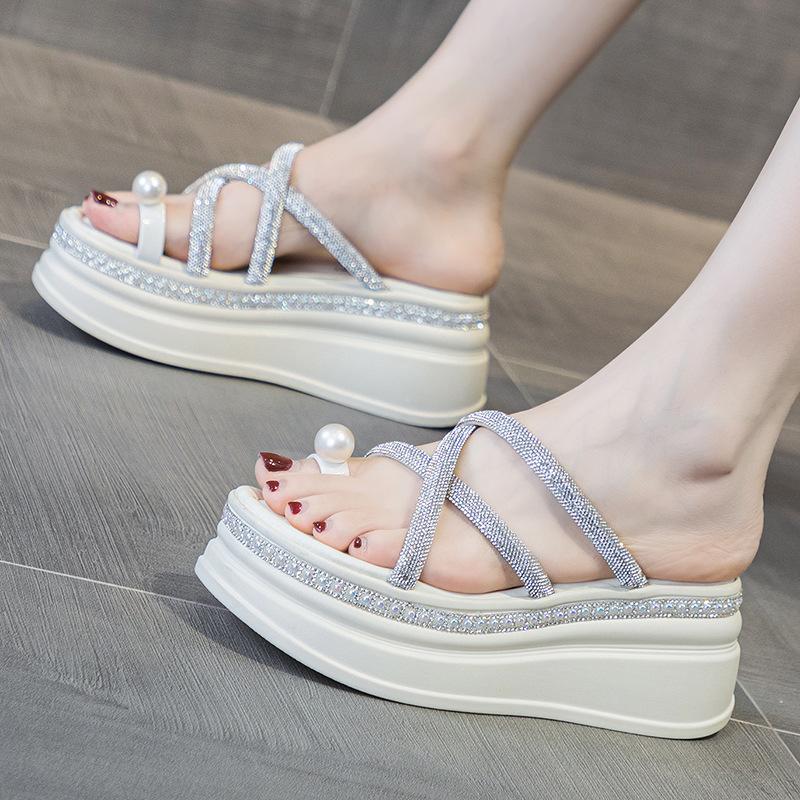 Slippers outer wear summer thick bottom sandals women s rhinestone strips cross belt muffin summer beach 33
Slippers outer wear summer thick bottom sandals women s rhinestone strips cross belt muffin summer beach 33