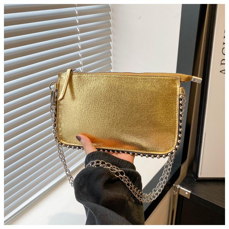 Корейская версия повседневной простой сумки-мессенджера ретро персонализированная женская сумка 2024 года лето новая мода простая сумка через плечо золотой
Корейская версия повседневной простой сумки-мессенджера ретро персонализированная женская сумка 2024 года лето новая мода простая сумка через плечо золотой