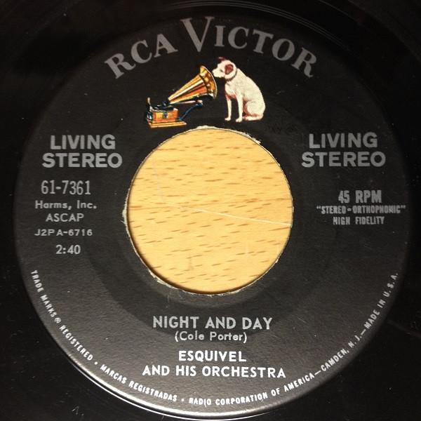 7inch Record ESQUIVEL & HIS ORCHESTRA - Night And Day / Ballerina 617361 RCA Victor 1958 US Jazz Used
7inch Record ESQUIVEL & HIS ORCHESTRA - Night And Day / Ballerina 617361 RCA Victor 1958 US Jazz Used