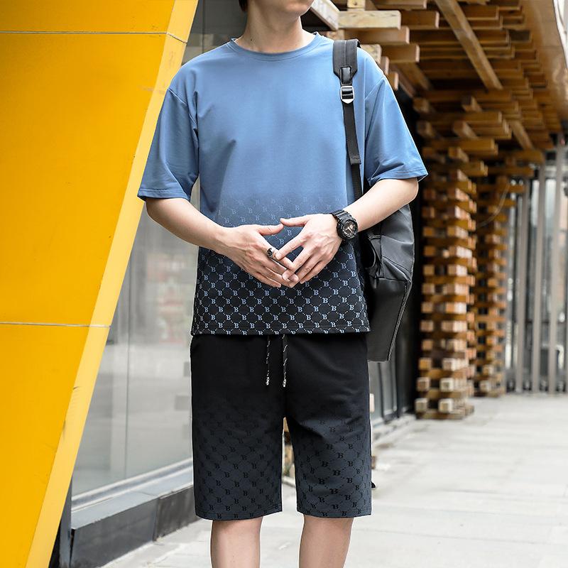 Мужской костюм с принтом, мужской летний спортивный костюм для отдыха с коротким рукавом, комплект из двух предметов XXXXXL синий
Мужской костюм с принтом, мужской летний спортивный костюм для отдыха с коротким рукавом, комплект из двух предметов XXXXXL синий