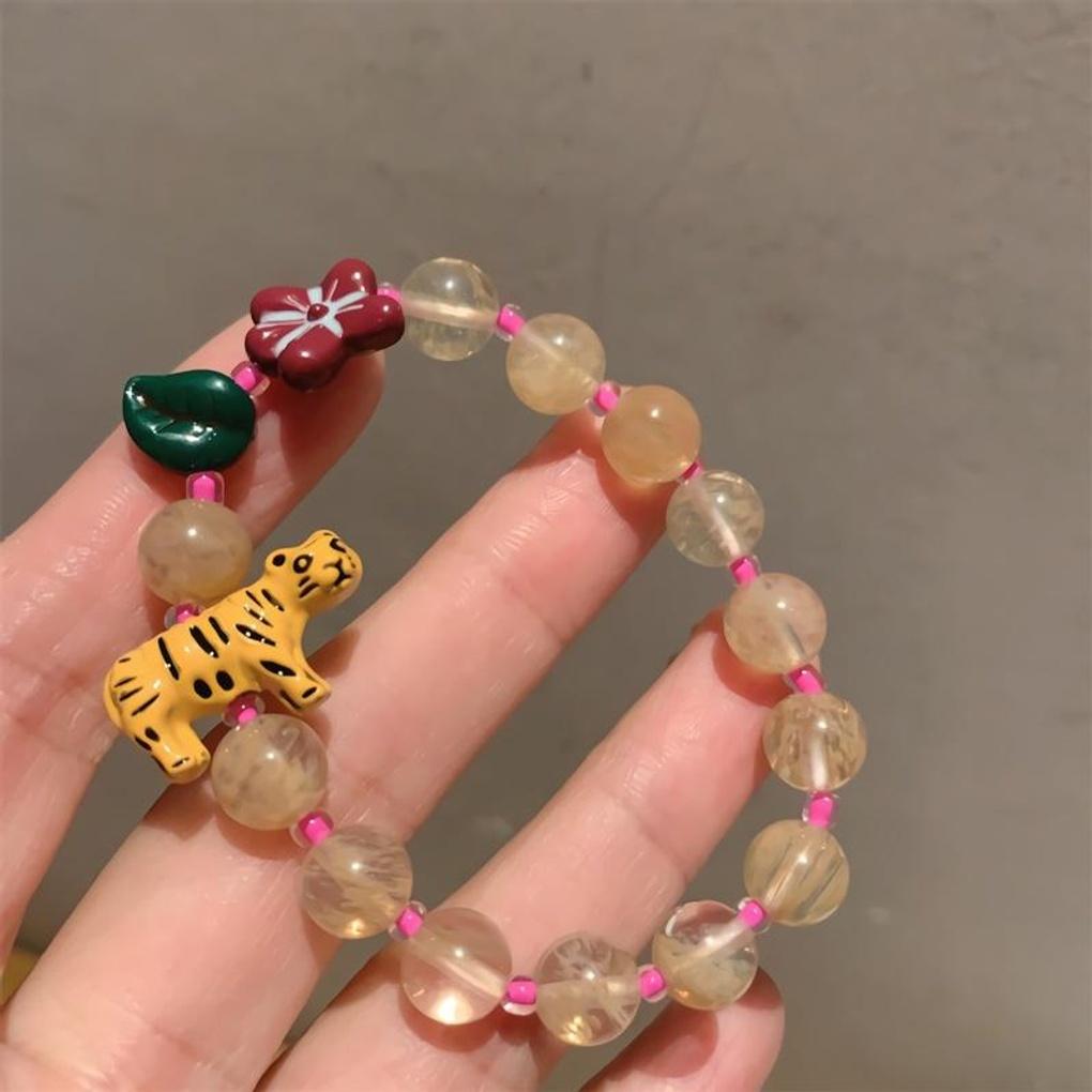 Women s Vintage Antique Tiger Flower Bead Bracelet Tiger
Women s Vintage Antique Tiger Flower Bead Bracelet Tiger