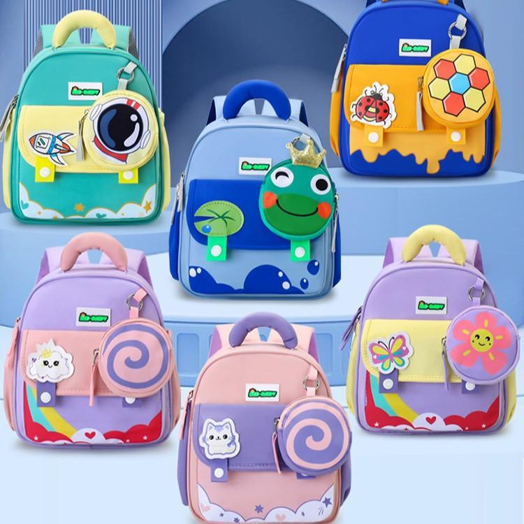 New 2025 cartoon cute schoolbag trendy fashion contrasting color student bag large capacity backpack
New 2025 cartoon cute schoolbag trendy fashion contrasting color student bag large capacity backpack