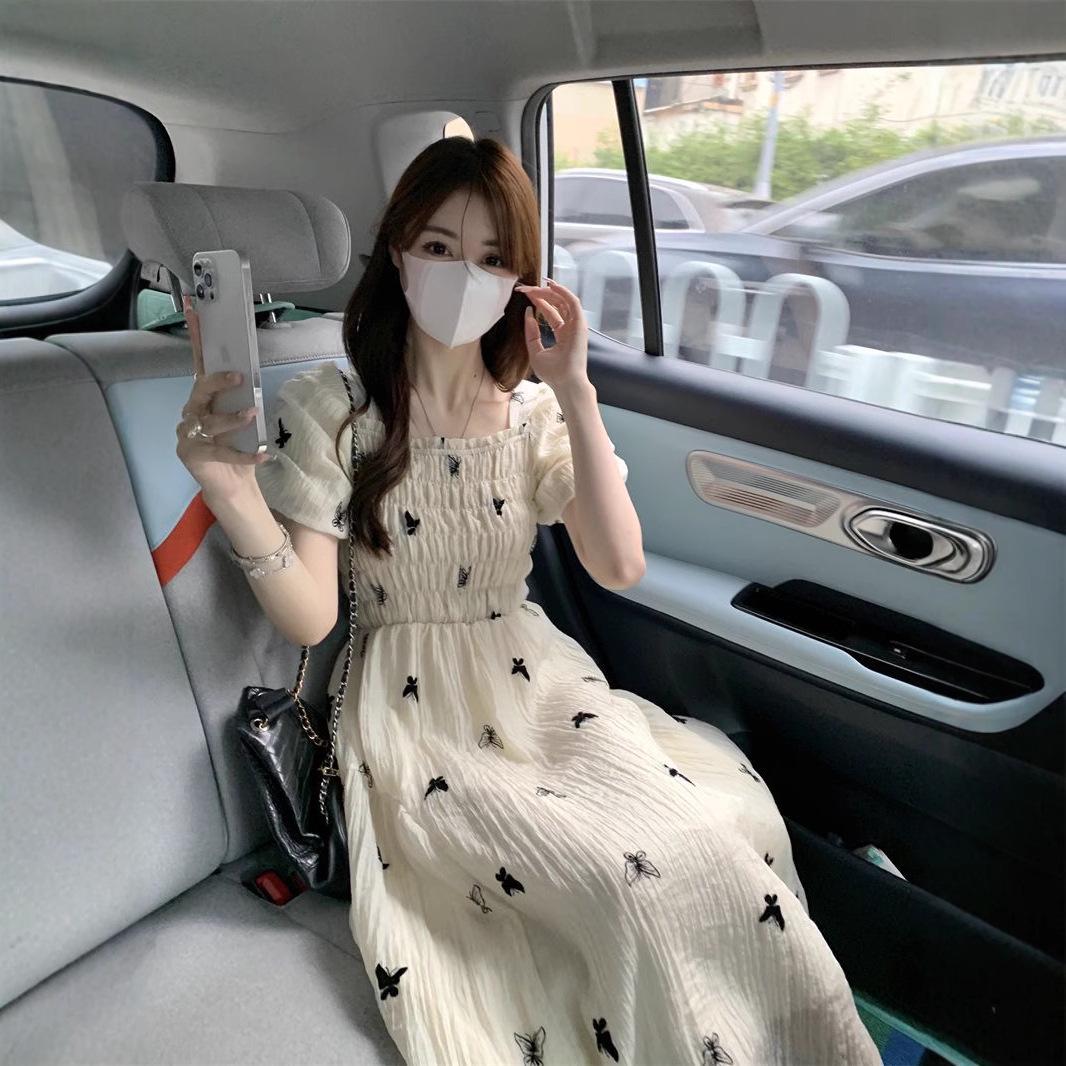 Women s Retro Butterfly Print Square Neck Puff Sleeve Dress - Slimming Waist, Versatile Style Medium
Women s Retro Butterfly Print Square Neck Puff Sleeve Dress - Slimming Waist, Versatile Style Medium