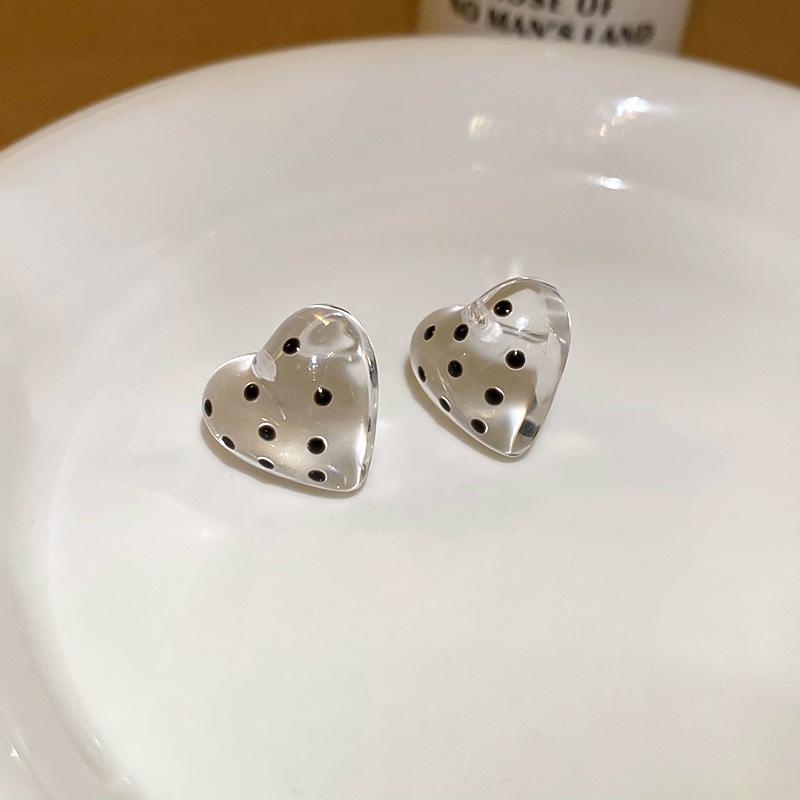 Европейские ретро серьги-пусеты с серебристой дугой и леопардовым принтом - Высококлассный нишевый универсальный дизайн для женщин
Европейские ретро серьги-пусеты с серебристой дугой и леопардовым принтом - Высококлассный нишевый универсальный дизайн для женщин