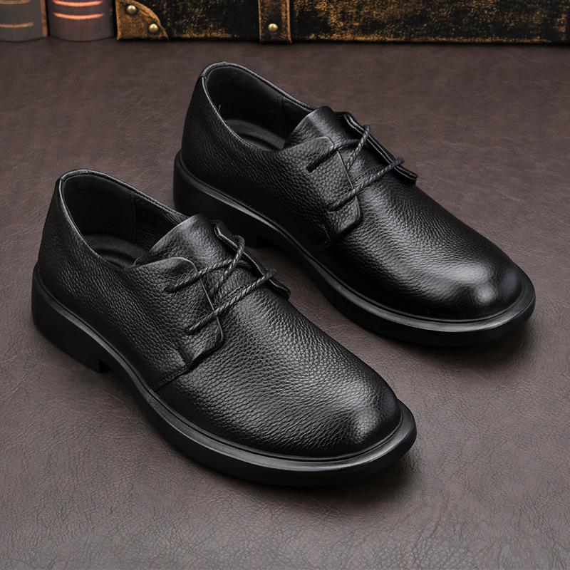 Изготовлены из натуральной кожи, повседневные мужские кожаные туфли на шнуровке в британском стиле, дышащие и легко завязывающиеся, верхний слой из коровьей кожи, удобная обувь на мягкой подошве 45
Изготовлены из натуральной кожи, повседневные мужские кожаные туфли на шнуровке в британском стиле, дышащие и легко завязывающиеся, верхний слой из коровьей кожи, удобная обувь на мягкой подошве 45