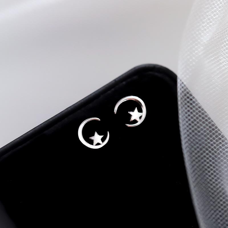 New 925 Sterling Silver Small Stud Earrings Personality Charm Mini Small Earrings Birthday Gift for Women Exquisite Jewelry
New 925 Sterling Silver Small Stud Earrings Personality Charm Mini Small Earrings Birthday Gift for Women Exquisite Jewelry