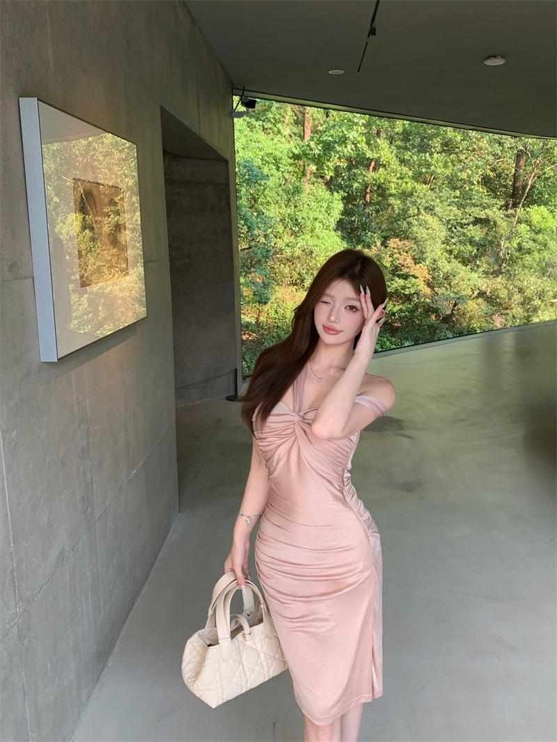 Dinner Dress Birthday Party Small Dress Pleated Hip Wrap Temperament Celebrity Neck Shoulder Dress S розовый
Dinner Dress Birthday Party Small Dress Pleated Hip Wrap Temperament Celebrity Neck Shoulder Dress S розовый