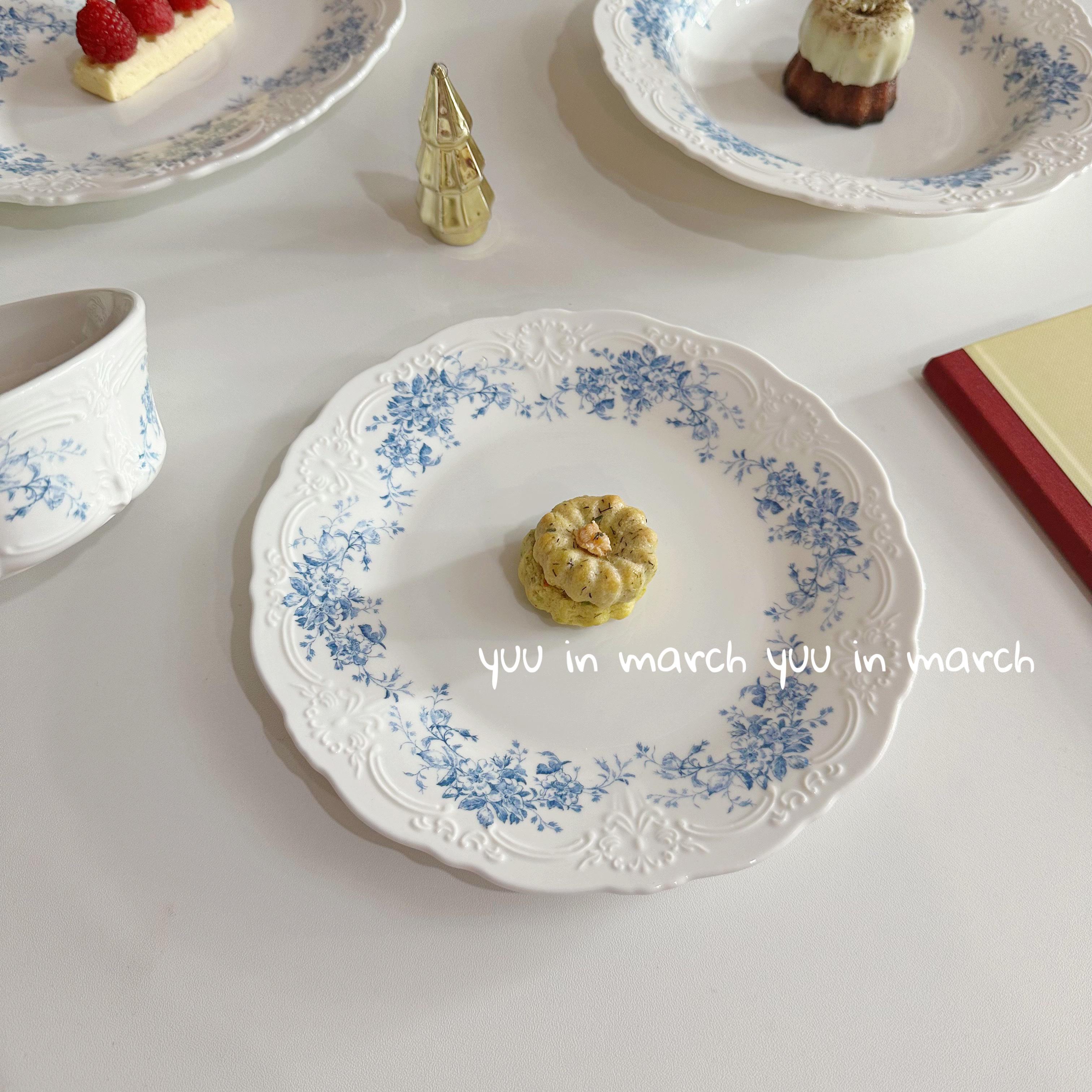 French Style Relief Dessert Plate 8~9 Inch Blue Flower Pattern Exquisite Pasta Dishes High End Afternoon Tea Dinner Tableware
French Style Relief Dessert Plate 8~9 Inch Blue Flower Pattern Exquisite Pasta Dishes High End Afternoon Tea Dinner Tableware