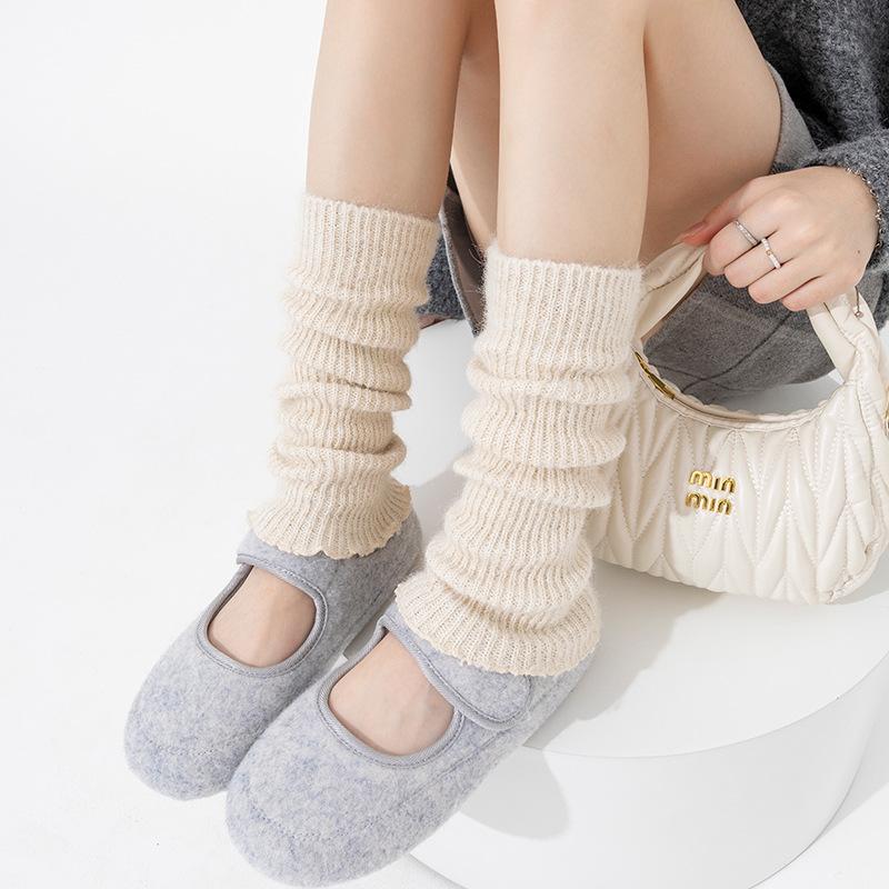 Boots Cotton Wool Socks Cover Thickened Warm Stacking Socks Fungus Lace With Snow Boots Calf Leg Cover One size fits all брудно-білий
Boots Cotton Wool Socks Cover Thickened Warm Stacking Socks Fungus Lace With Snow Boots Calf Leg Cover One size fits all брудно-білий