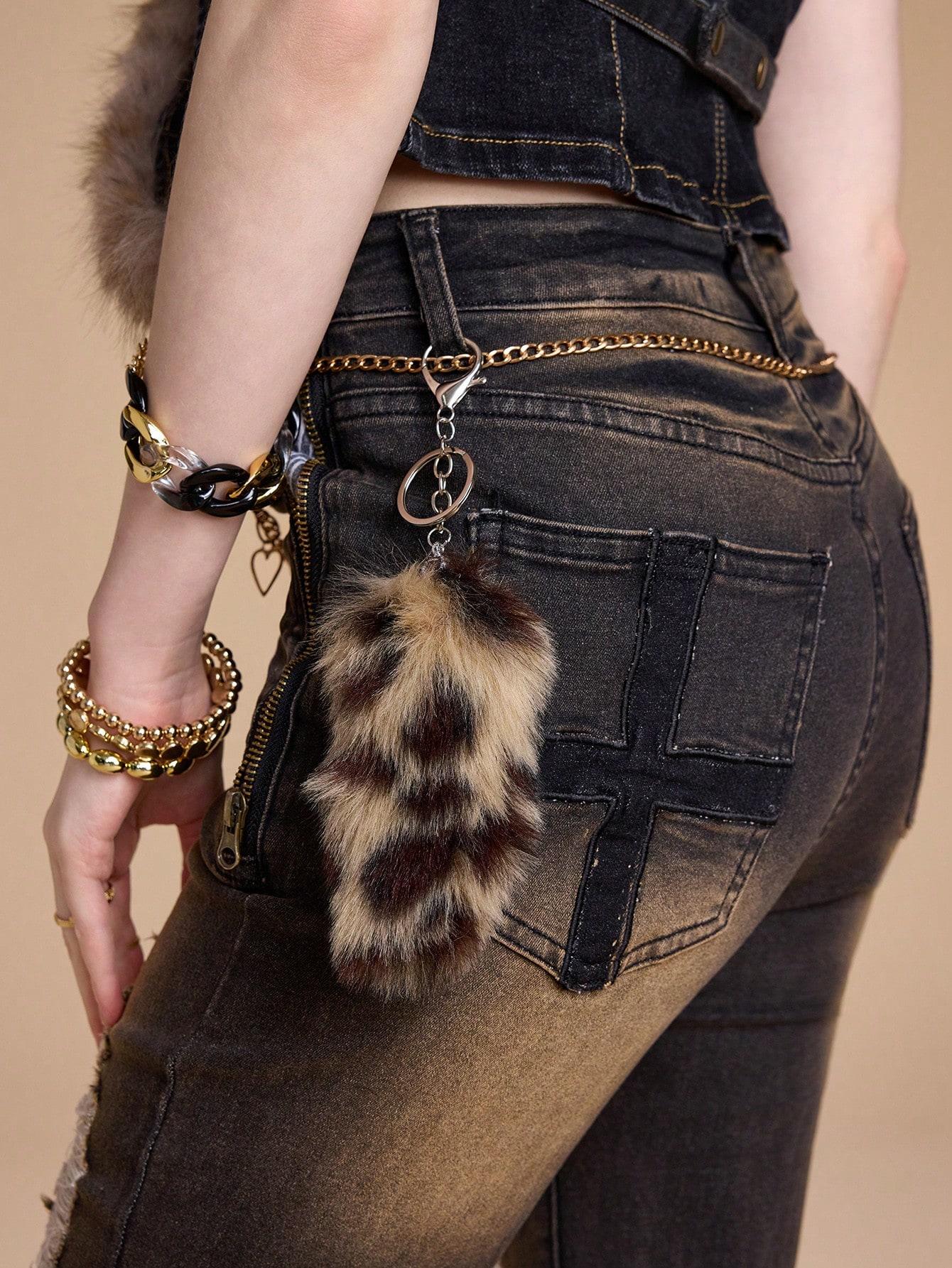 Faux Fur Animal Tail Keychain With Leopard Print Fashion Accessory For Women onesize
Faux Fur Animal Tail Keychain With Leopard Print Fashion Accessory For Women onesize