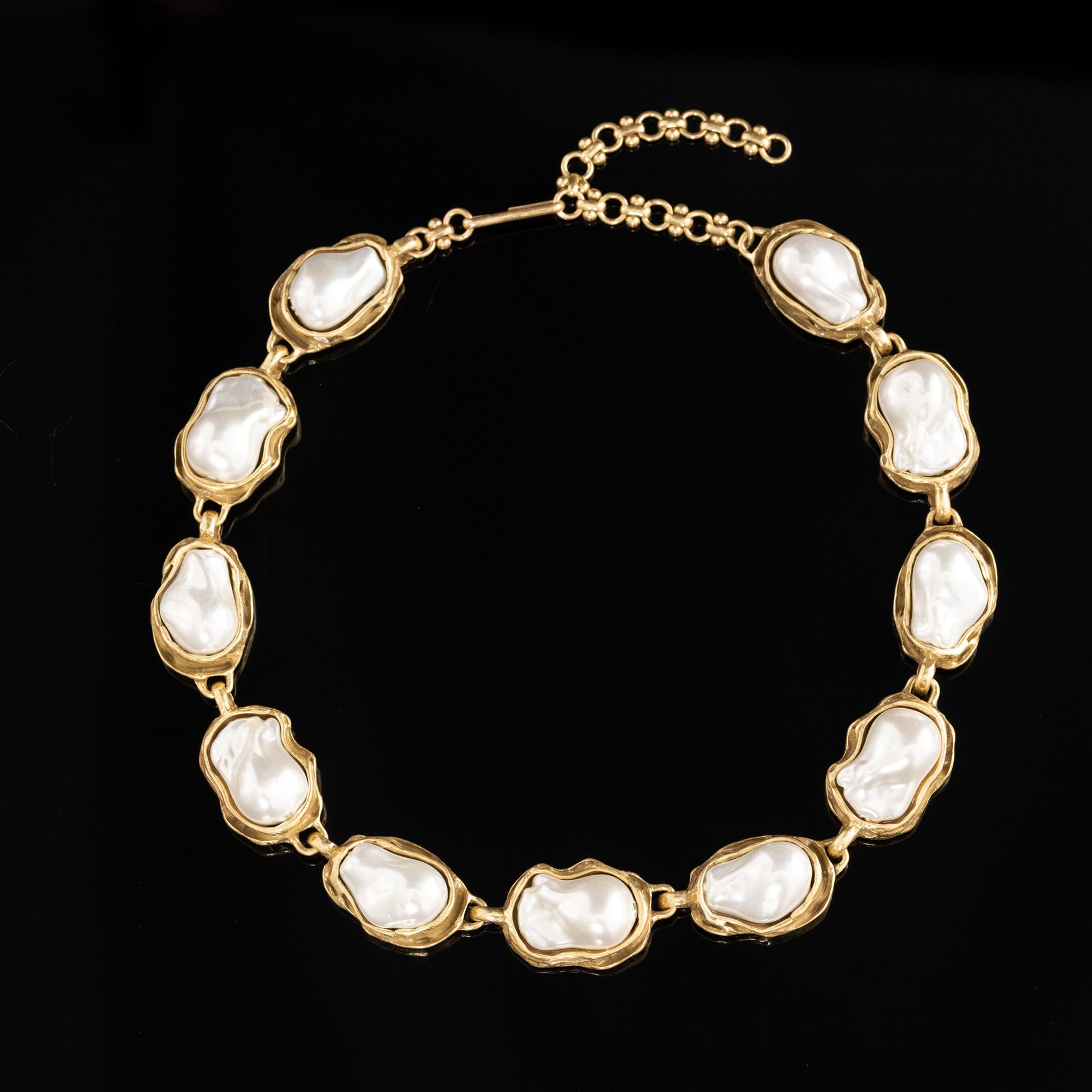 Punk Style Copper Alloy Exaggerated Irregular Shape Necklace Women S Jewelry Niche Design Daily Use
Punk Style Copper Alloy Exaggerated Irregular Shape Necklace Women S Jewelry Niche Design Daily Use