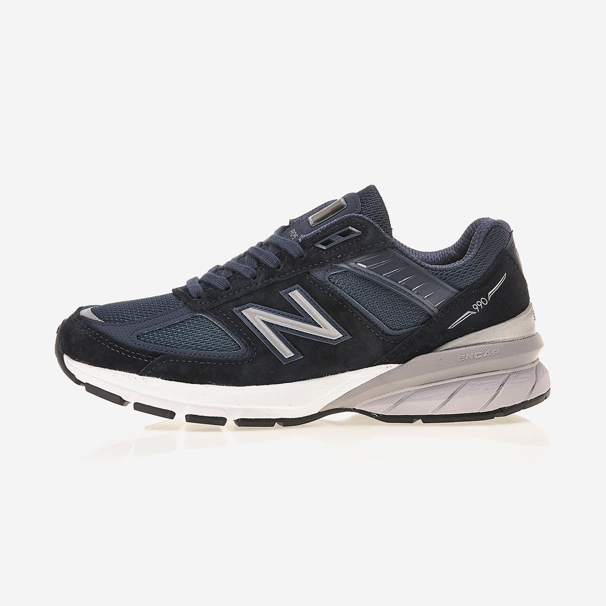New Balance W990Nv5 W990Nv5 Nv5 230
New Balance W990Nv5 W990Nv5 Nv5 230